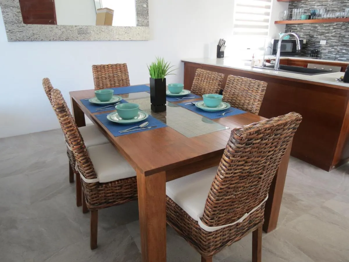 Riviera Maya Luxury Oceanfront Condo Akumal Meksyk