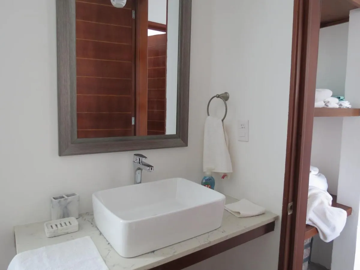 מלון דירות אקומל Riviera Maya Luxury Oceanfront Condo