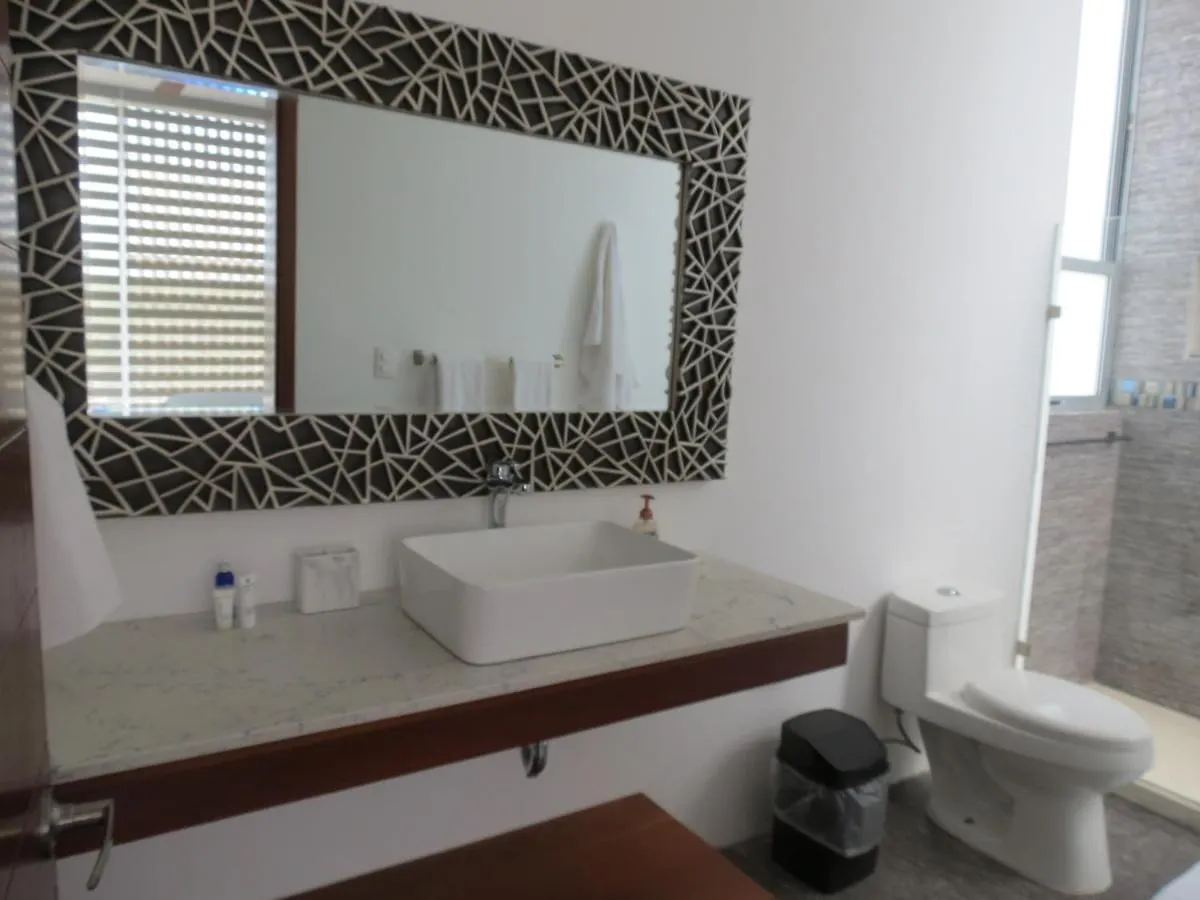 Riviera Maya Luxury Oceanfront Condo Akumal 0*,  Mexiko
